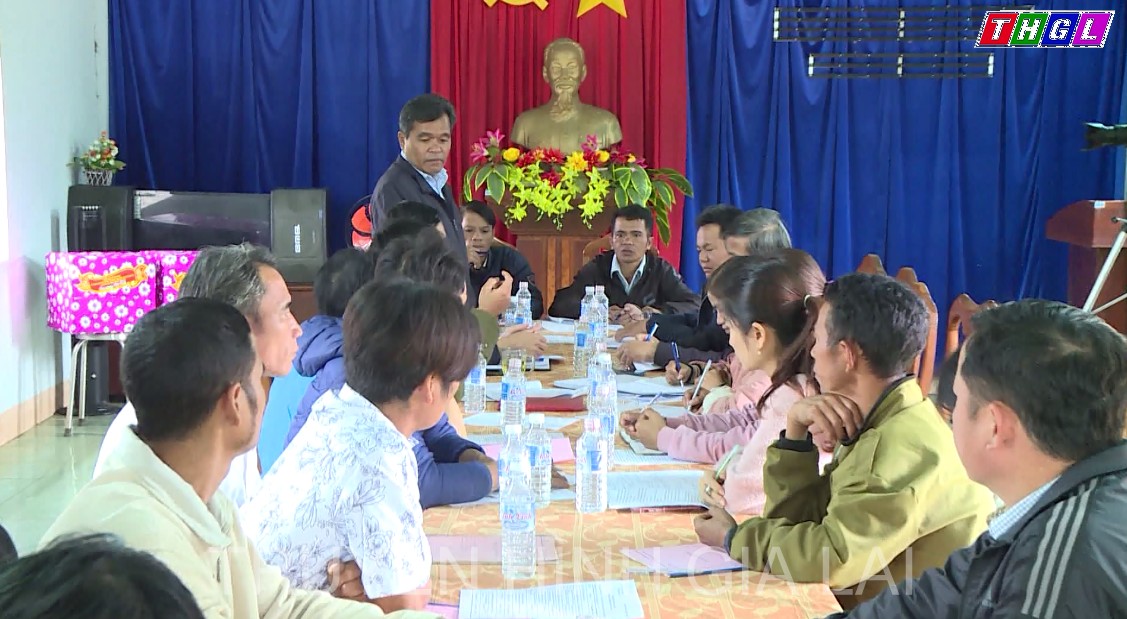 Bí thư Tỉnh ủy Hồ Văn Niên dự sinh hoạt Chi bộ làng Sơ Lam (xã Krong, huyện Kbang)