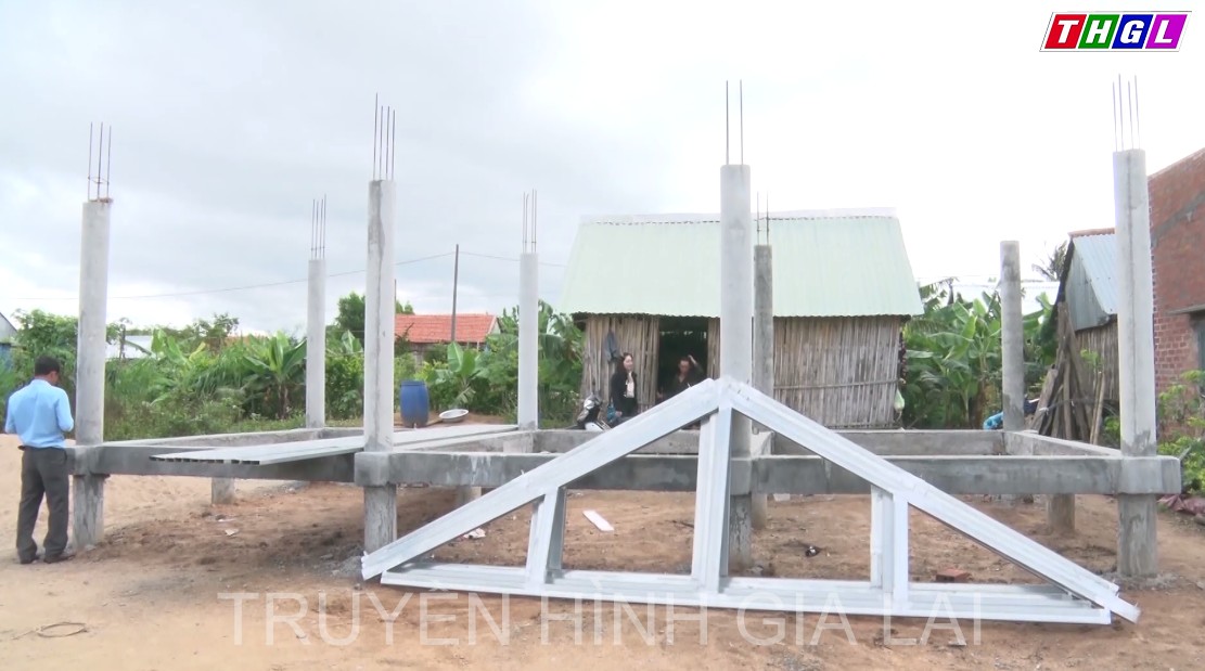 Niềm vui từ những ngôi nhà sàn mới