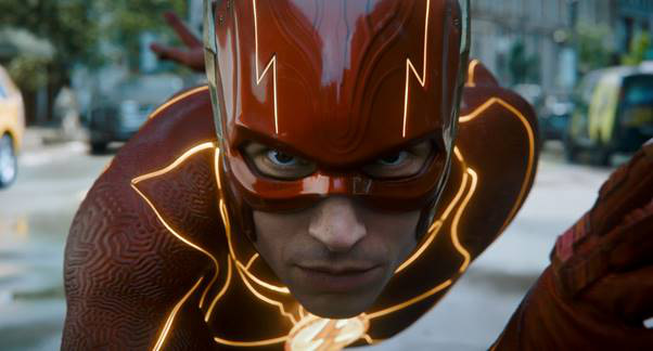 “Bom tấn DC” The Flash tung trailer: Hồi hộp, choáng ngợp và màn tái ngộ “người quen