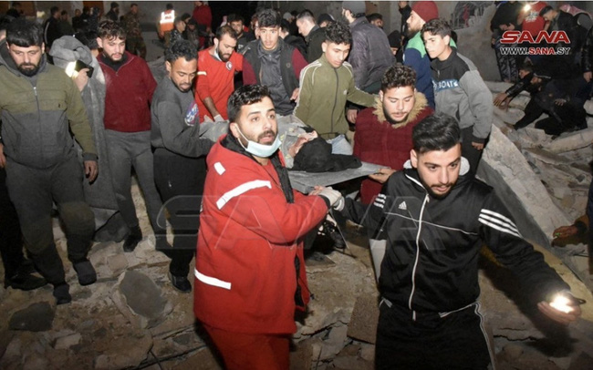 Động đất Thổ Nhĩ Kỳ khiến hơn 500 người thiệt mạng