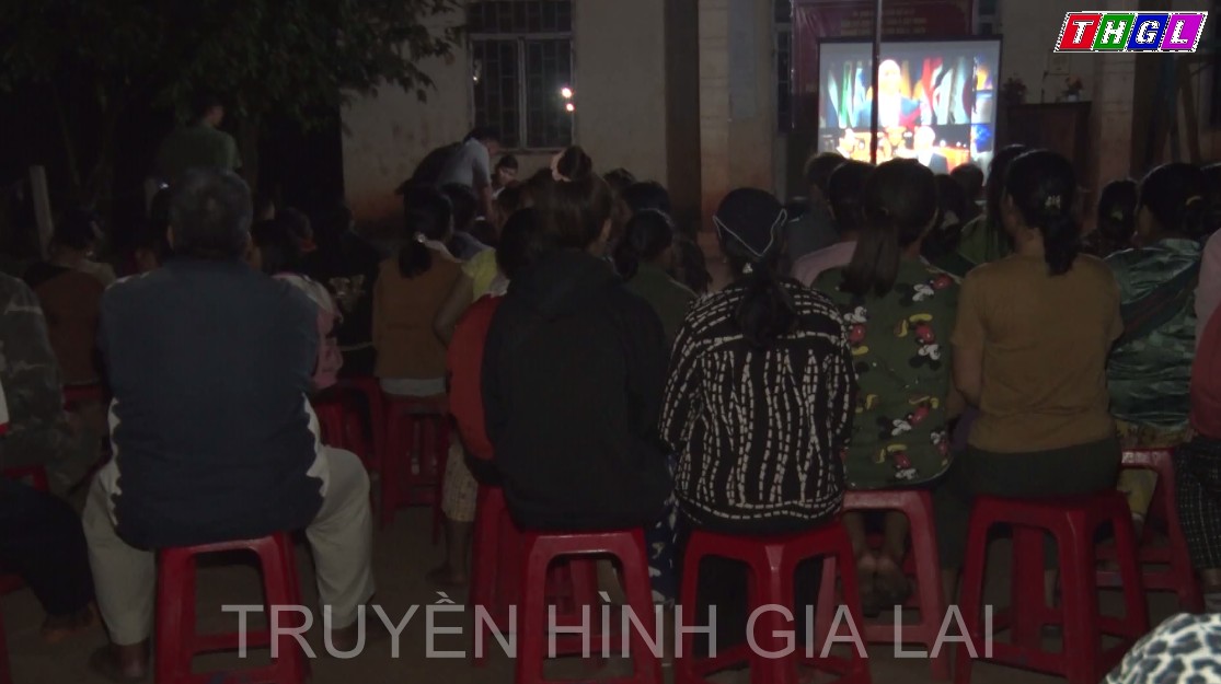 Chư Pưh phát động phong trào “Toàn dân bảo vệ an ninh Tổ quốc” kết hợp tuyên truyền phổ biến pháp luật và đưa các đối tượng vi phạm pháp luật ra kiểm điểm trước dân