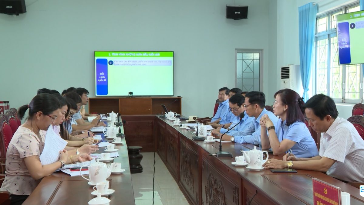 Ban Tuyên giáo Huyện ủy Chư Prông tổ chức Hội nghị Báo cáo viên Huyện ủy tháng 3 năm 2023