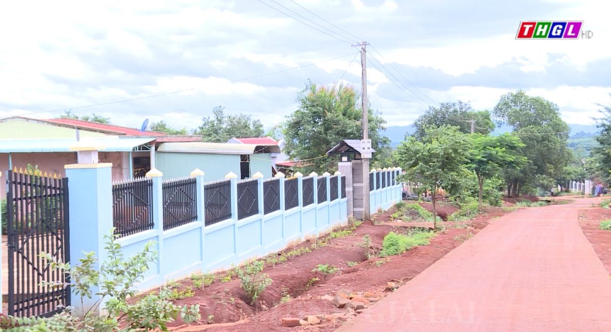 Huyện Đức Cơ xây dựng được 5 làng đồng bào DTTS đạt chuẩn nông thôn mới