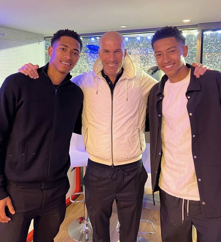 Zidane có thể dẫn dắt Real Madrid lần thứ 3, ra điều kiện trở lại thay thế Ancelotti