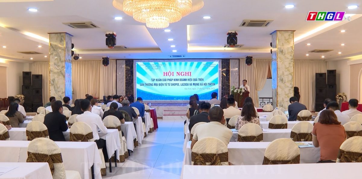 Tập huấn giải pháp kinh doanh trên các sàn thương mại điện tử và mạng xã hội