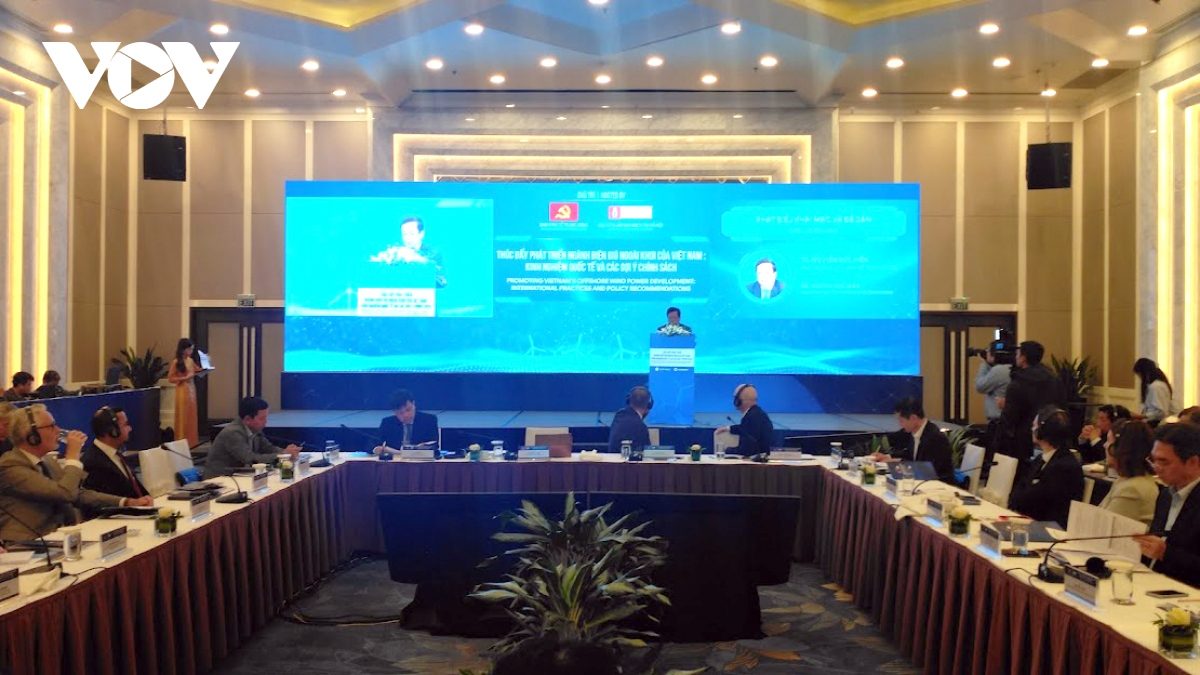 Điện gió ngoài khơi cần khung pháp lý rõ ràng và nhất quán