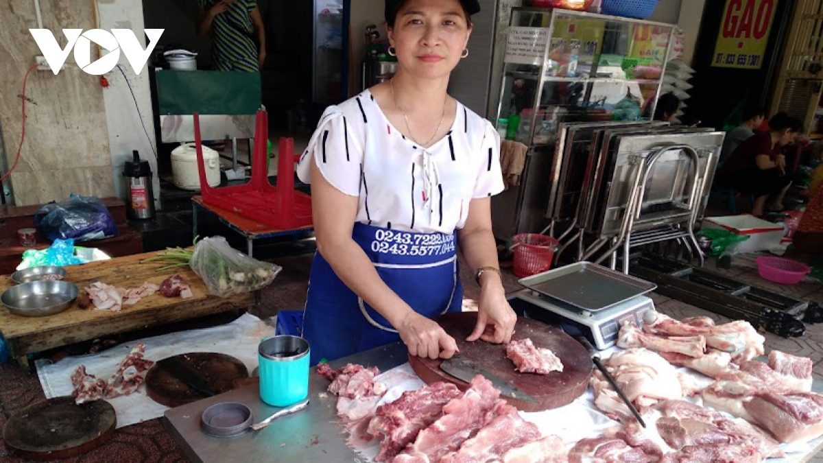 Nghịch lý người nuôi lỗ lớn, giá thịt lợn ở chợ vẫn cao