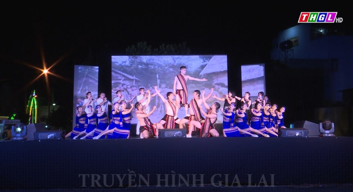 Chương trình Nghệ thuật chào mừng kỷ niệm 48 năm Ngày giải phóng tỉnh Gia Lai