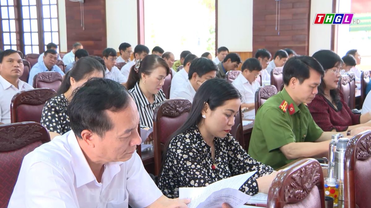 Ban Chấp hành Đảng bộ huyện Chư Păh tổ chức Hội nghị lần thứ 12 (mở rộng), khóa VI