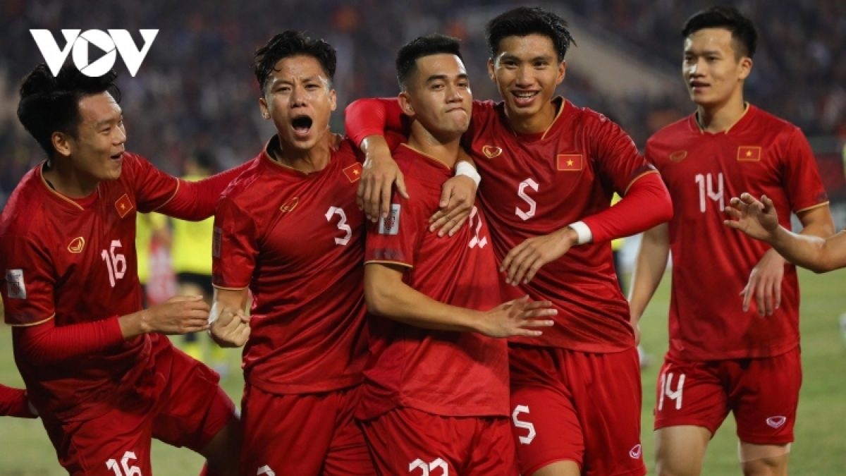 ĐT Việt Nam thăng tiến trên bảng xếp hạng FIFA dù không thi đấu