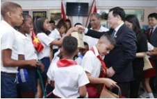 Chủ tịch Quốc hội Vương Đình Huệ thăm Trường đặc biệt hữu nghị Cuba – Việt Nam