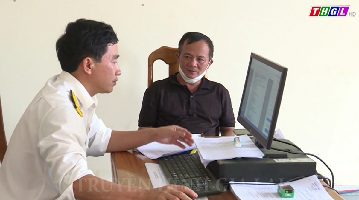 Tiện ích khi nộp lệ phí trước bạ ô tô, xe máy điện tử