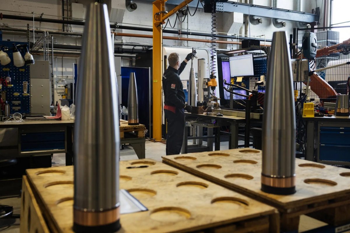 Kế hoạch của EU viện trợ 1 triệu quả đạn pháo cho Ukraine gặp trở ngại