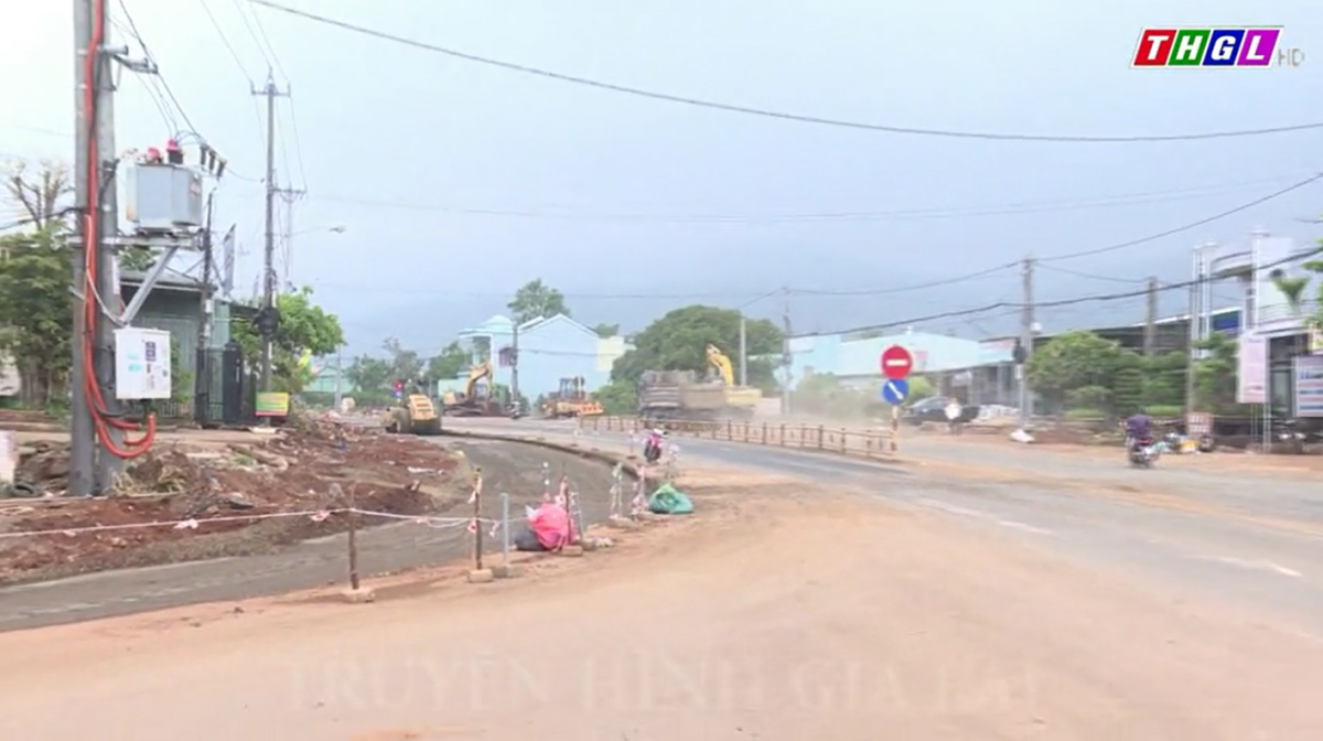 Phấn đấu đưa công trình Đường giao thông huyện Chư Păh về đích sớm so với kế hoạch đề ra