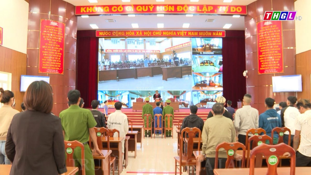 Tòa án nhân dân huyện Đak Đoa xét xử công khai vụ án chống người thi hành công vụ