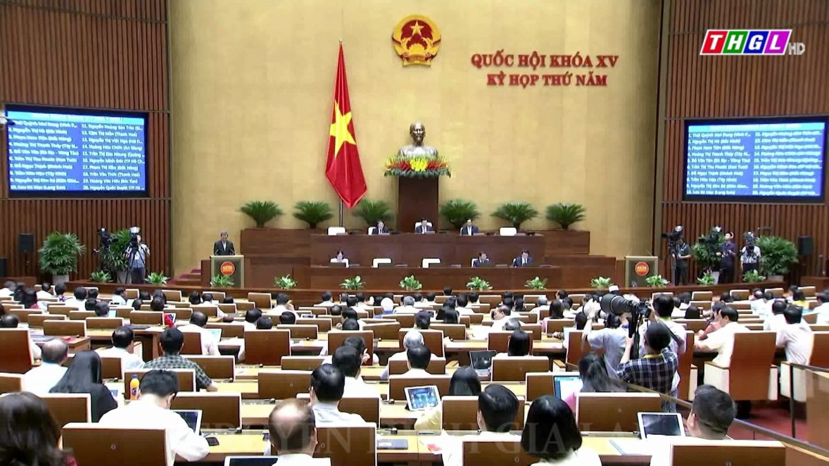 QUỐC HỘI THẢO LUẬN PHÊ CHUẨN QUYẾT TOÁN NGÂN SÁCH NHÀ NƯỚC; CÔNG TÁC THỰC HÀNH TIẾT KIỆM, CHỐNG LÃNG PHÍ