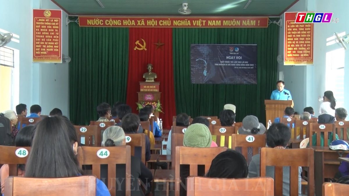 Ngày hội Thầy thuốc tuổi trẻ làm theo lời Bác, tình nguyện vì sức khỏe cộng đồng