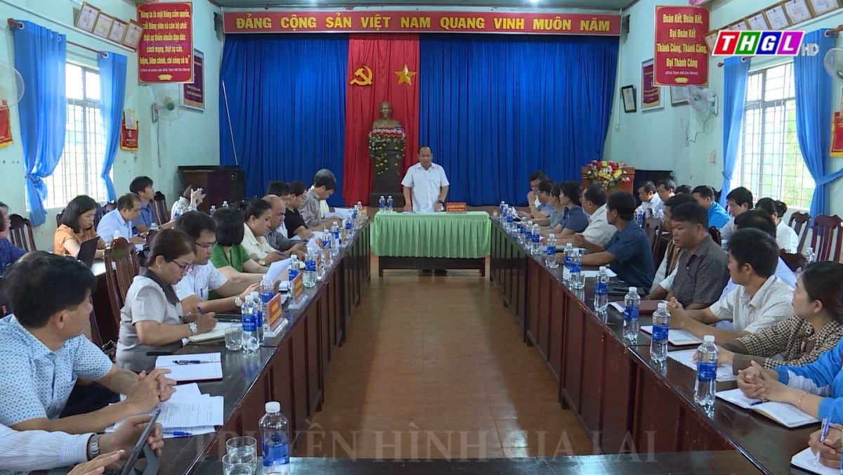 Phó Bí thư Tỉnh ủy Rah Lan Chung làm việc với huyện Chư Sê về việc triển khai thực hiện Chỉ thị số 12 của Ban Thường vụ Tỉnh ủy