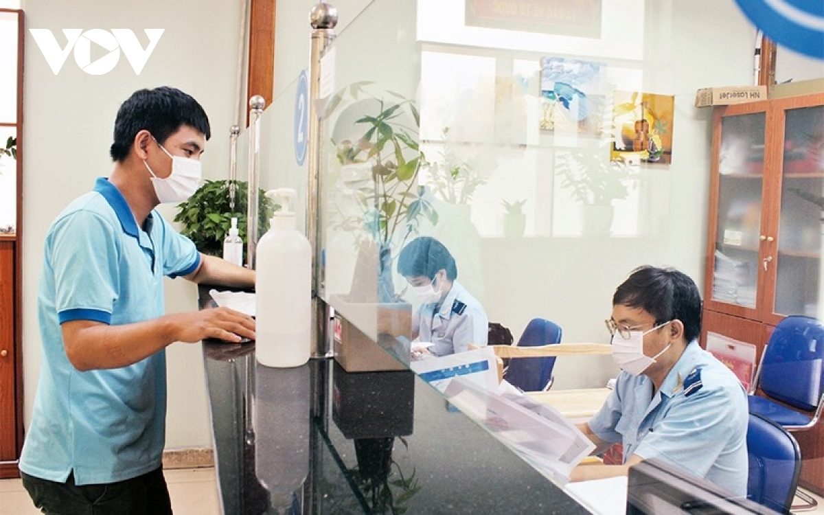 Hạ tầng yếu và thiếu khiến ngành logistics Đông Nam bộ ì ạch