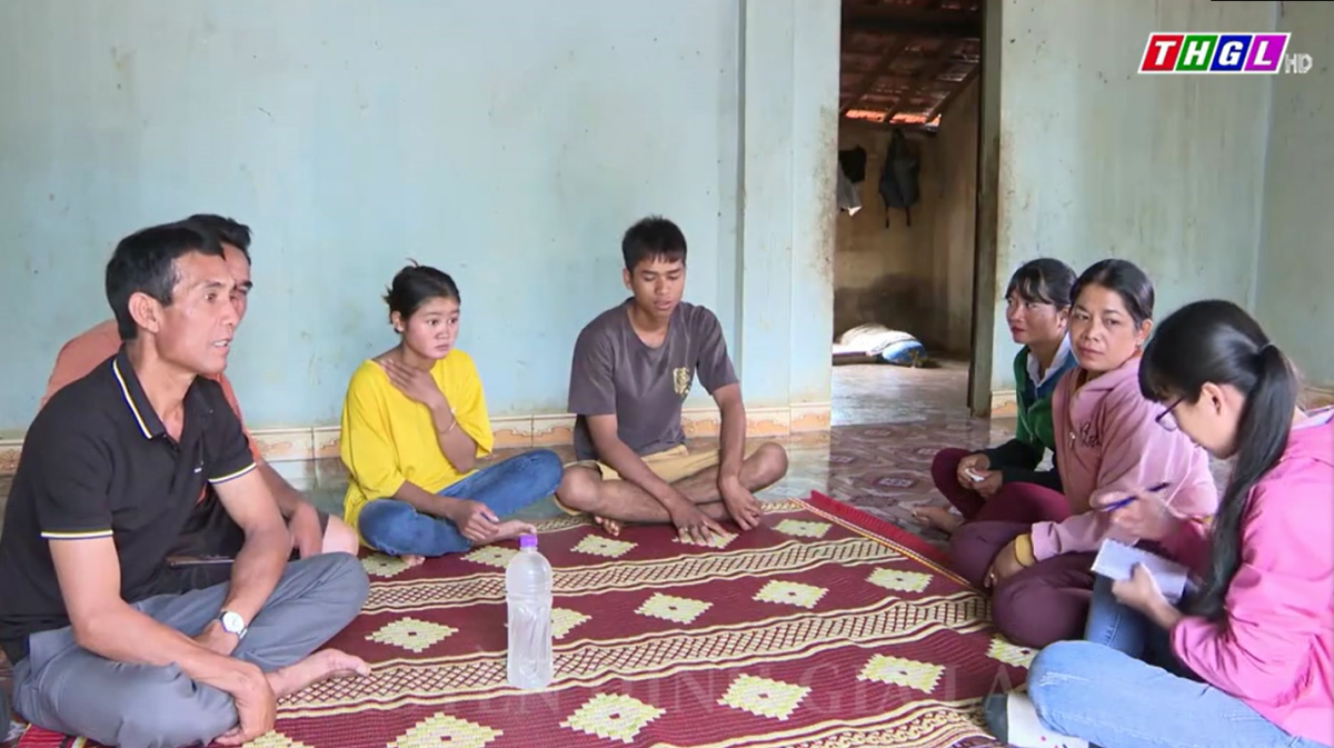 Ia Phí nâng cao nhận thức cho đồng bào dân tộc thiểu số về thực hiện bình đẳng giới