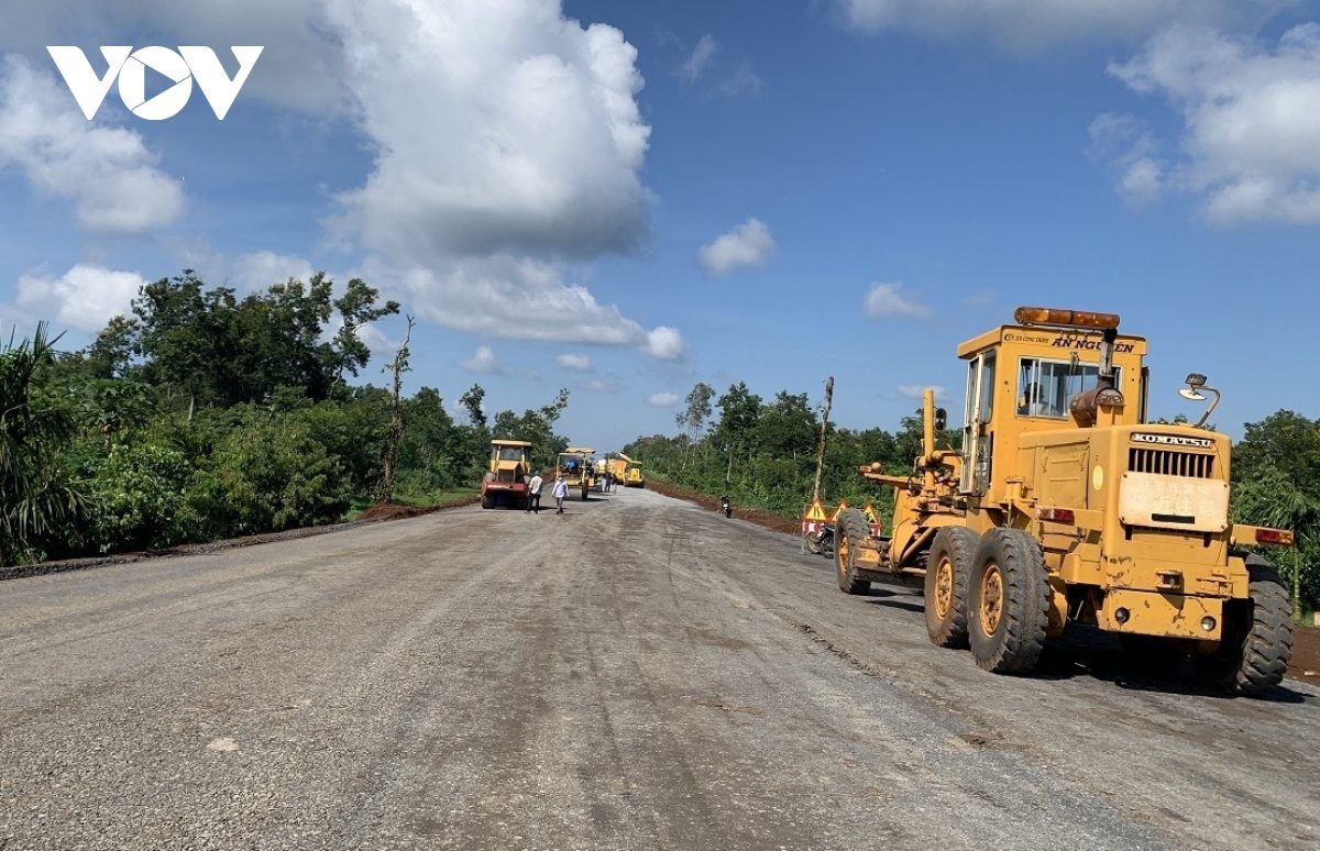 Giải ngân vốn đầu tư công tháng 4 đạt khoảng 37.000 tỷ đồng