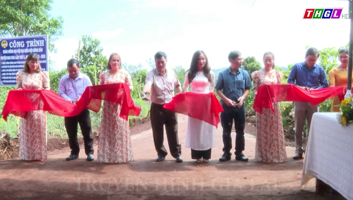Huyện Đak Đoa khánh thành Công trình đường ra giọt nước  tại làng Tul Đoa xã Đak Sơmei