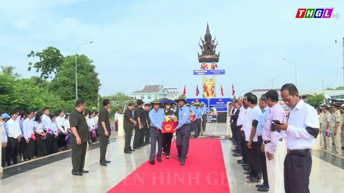 Trang trọng tổ chức Lễ tiễn, bàn giao hài cốt các Liệt sỹ quân tình nguyện và chuyên gia Việt Nam hy sinh qua các thời kỳ chiến tranh tại Campuchia về nước
