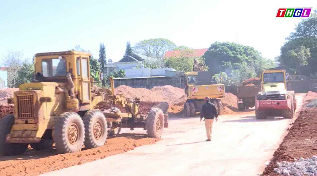 Gấp rút đẩy nhanh tiến độ Dự án đường Nguyễn Văn Linh