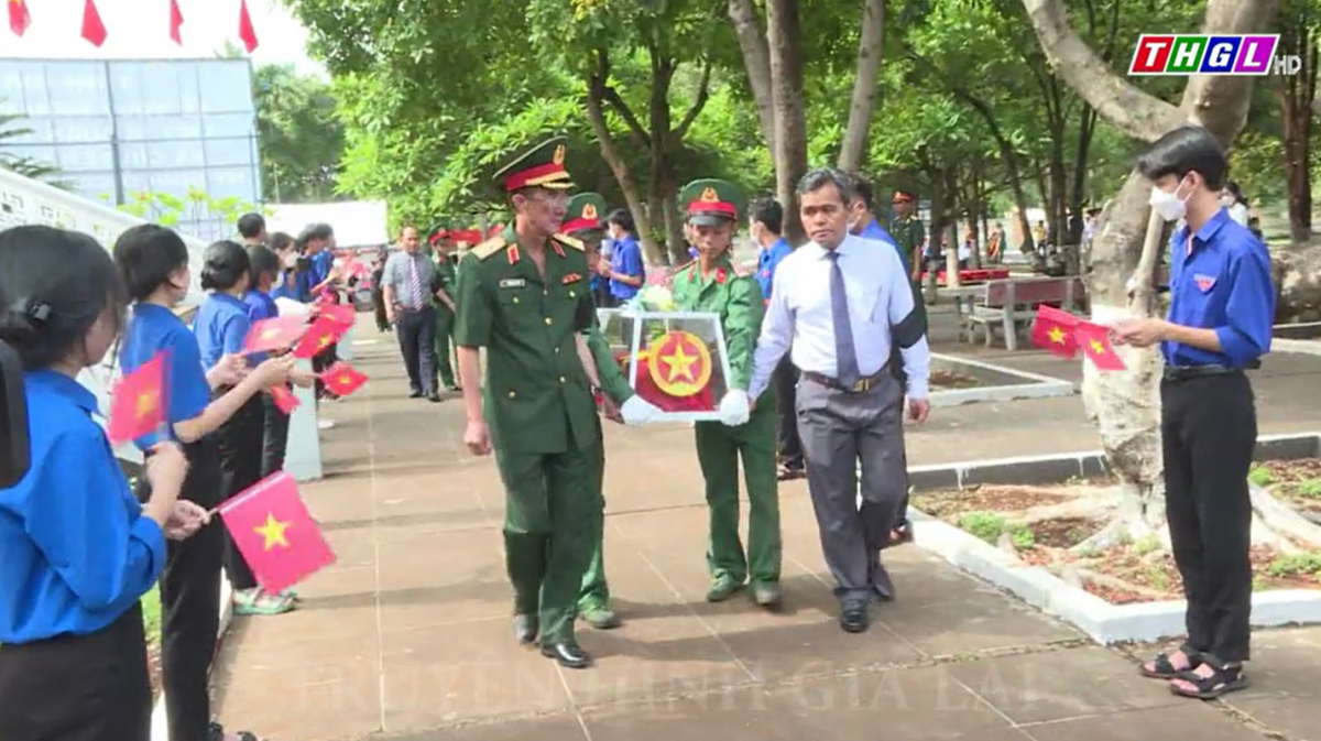 Gia Lai trang trọng tổ chức Lễ truy điệu và an táng các Liệt sỹ quân tình nguyện và chuyên gia Việt Nam hy sinh qua các thời kỳ chiến tranh trên đất bạn Campuchia