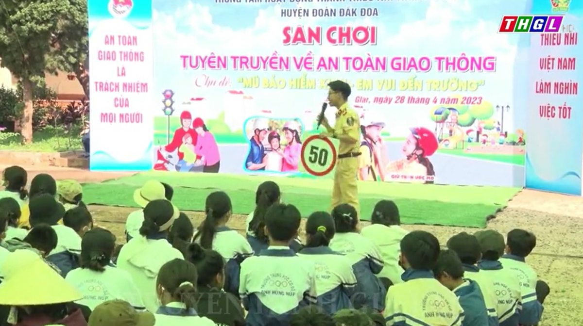 Tổ chức sân chơi tuyên truyền về an toàn giao thông cho thiếu nhi huyện Đak Đoa