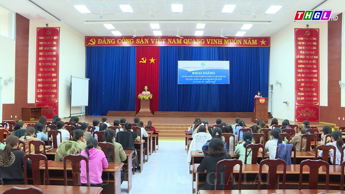 Bồi dưỡng nghiệp vụ công tác Hội cho Chủ tịch Hội LHPN cấp cơ sở năm 2023