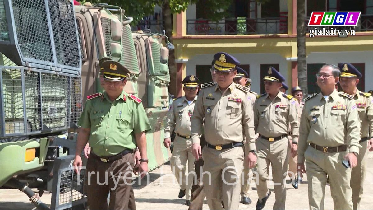 Công an tỉnh Ratanakiri, Vương quốc Campuchia thăm, làm việc với Công an tỉnh Gia Lai