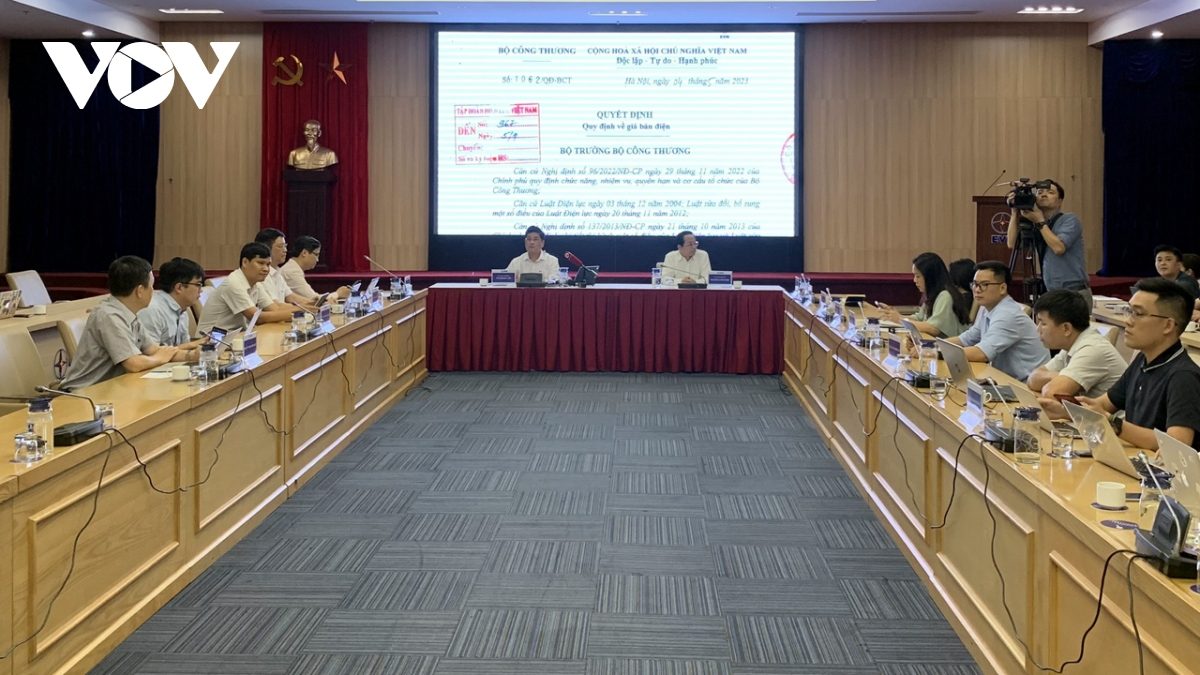 Tăng giá điện: EVN tăng doanh thu 8.000 tỷ đồng, các hộ sử dụng ảnh hưởng ra sao?