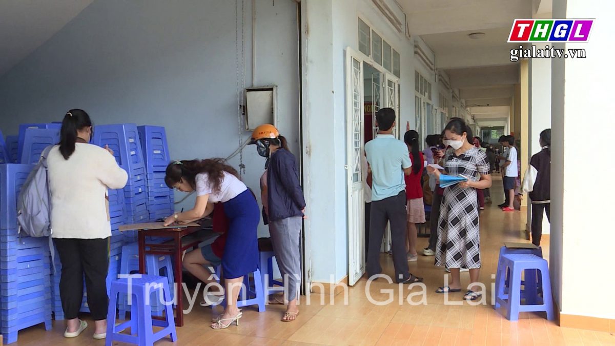 1.200 hồ sơ đăng ký thi vào Trường THPT chuyên Hùng Vương