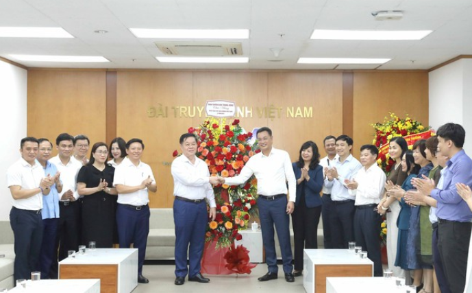 Lãnh đạo Đảng, Nhà nước thăm, chúc mừng các cơ quan báo chí