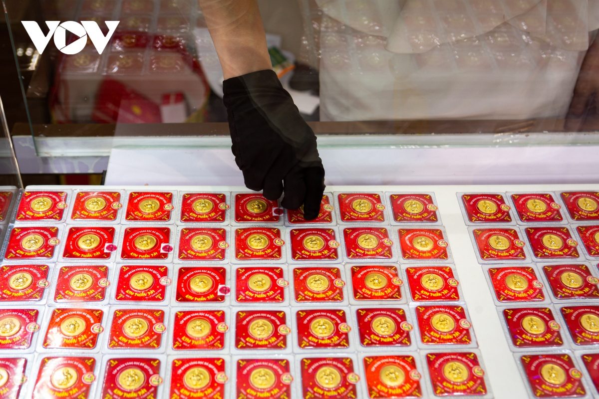 Giá vàng trong nước giảm nhẹ