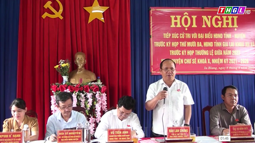 Đại biểu HĐND tỉnh Gia Lai và đại biểu HĐND huyện Chư Sê tiếp xúc cử tri huyện Chư Sê