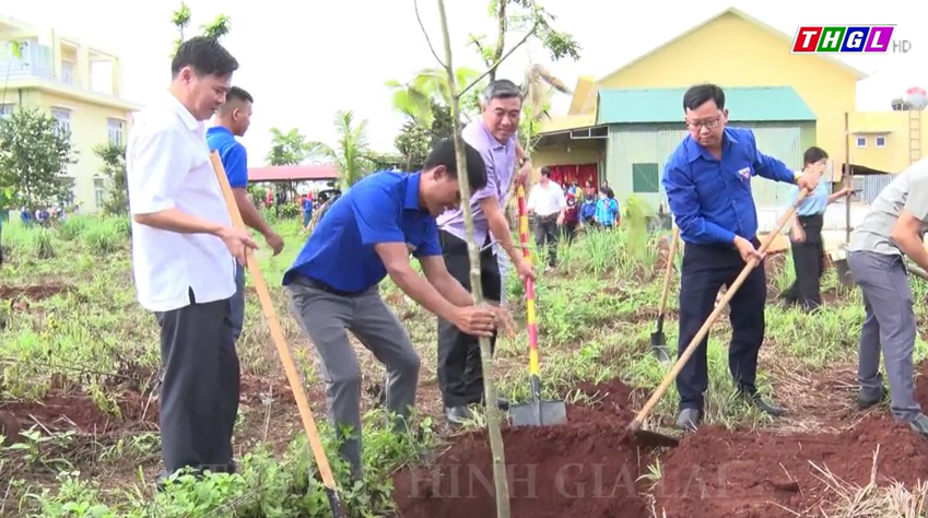 Huyện Đức Cơ tổ chức Lễ phát động “Trồng cây đời đời nhớ ơn Bác Hồ”