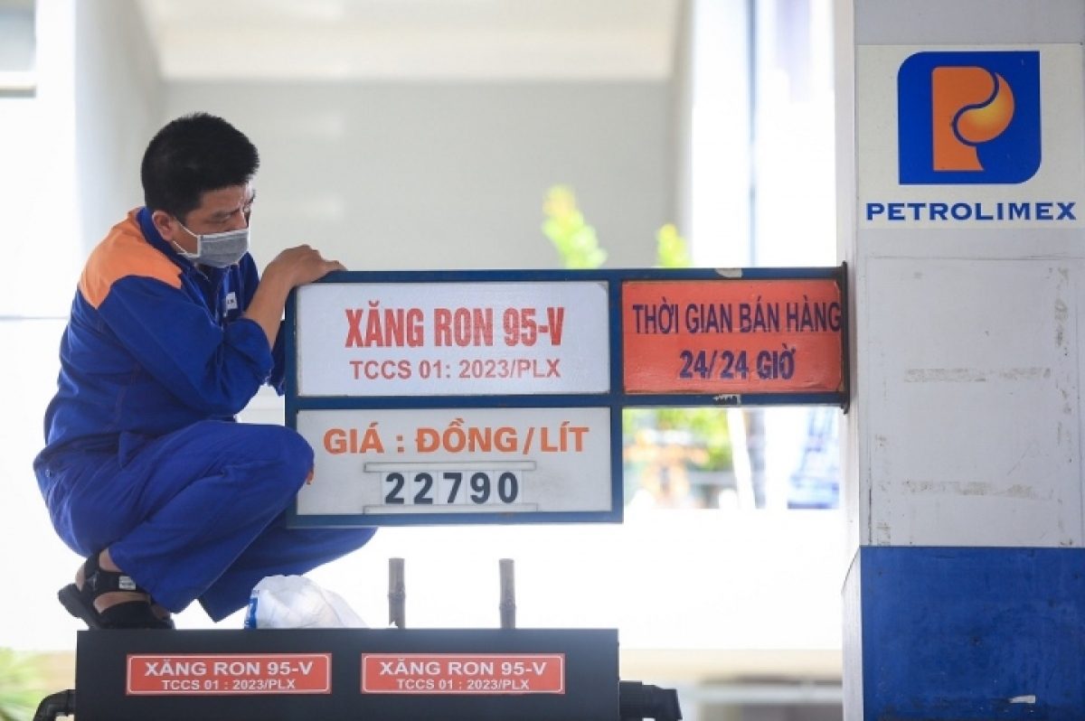 Dự báo giá xăng dầu tăng nhẹ