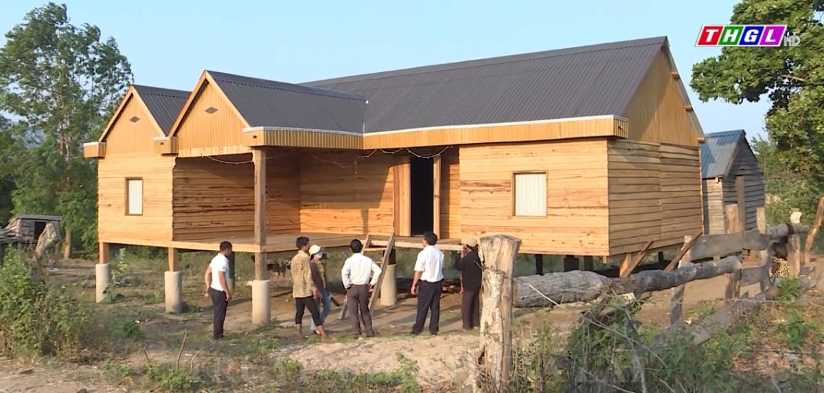 Giúp người nghèo có nhà ở để an cư