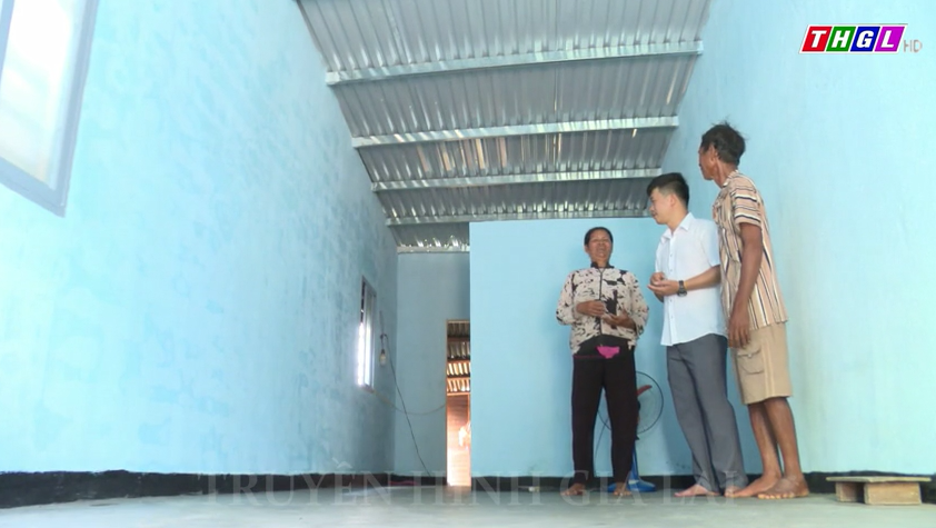 Xã Ia Rbol, thị xã Ayun Pa: Hộ nghèo được hỗ trợ nhà ở và con giống vật nuôi