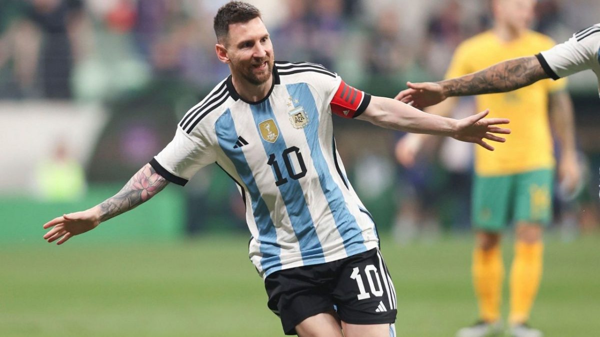 Messi lập siêu phẩm, Argentina thắng nhàn Australia