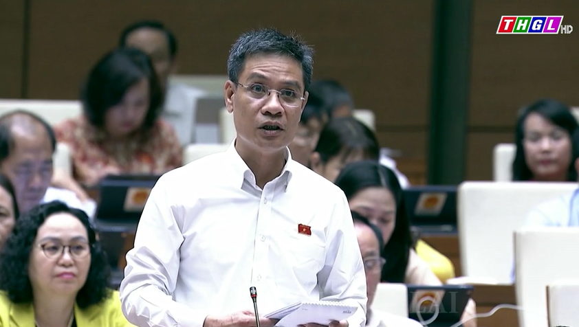 Quốc hội thực hiện chất vấn nhóm vấn đề thuộc lĩnh vực Lao động-Thương binh-Xã hội và Dân tộc