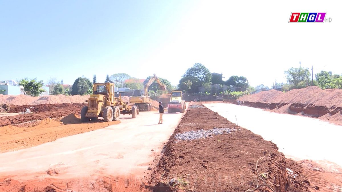 Không thiếu đất san lấp trong thực hiện các công trình giao thông tại Gia Lai