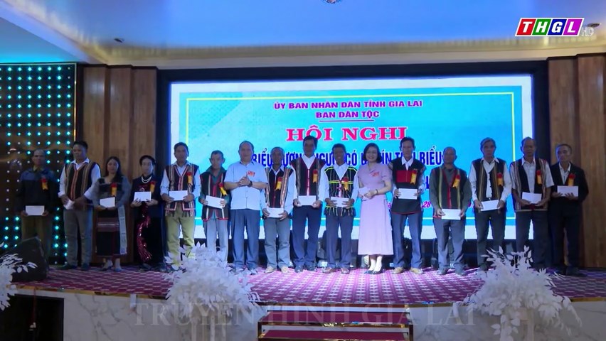 Người có uy tín tiêu biểu trong đồng bào DTTS – Cầu nối ý Đảng, lòng dân