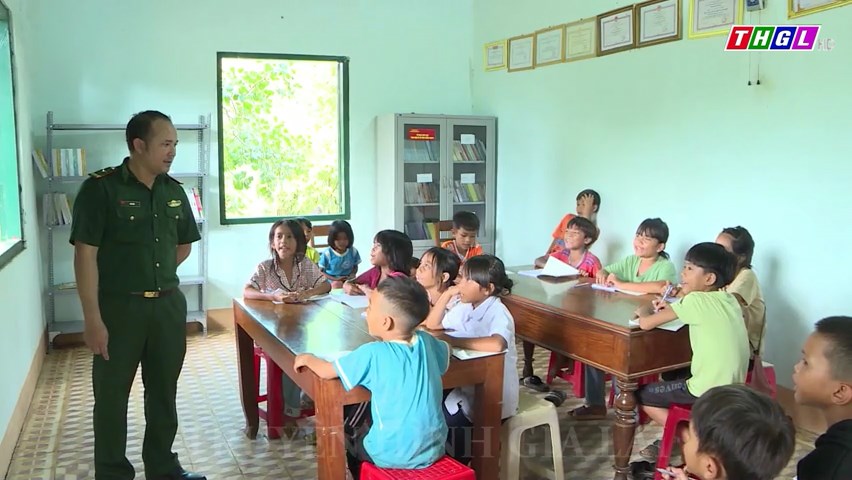 Thân thương ở lớp học hè vùng biên