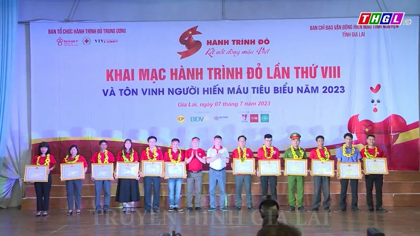Khai mạc chương trình Hành trình đỏ lần thứ VIII và tôn vinh người hiến máu tiêu biểu năm 2023