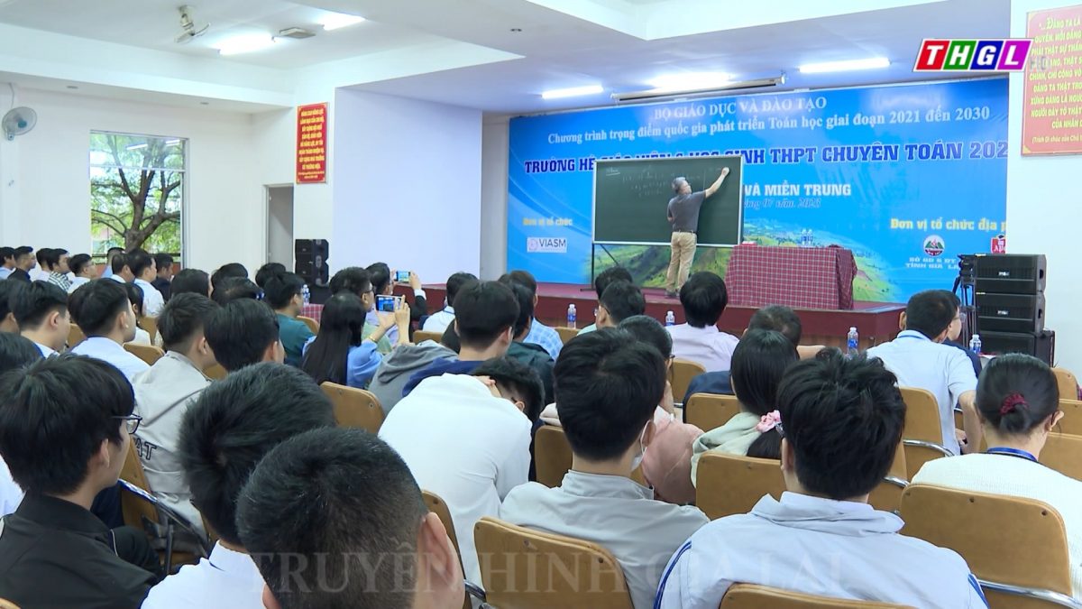 Khai mạc “Trường hè toán học” năm 2023 khu vực miền Nam và miền Trung
