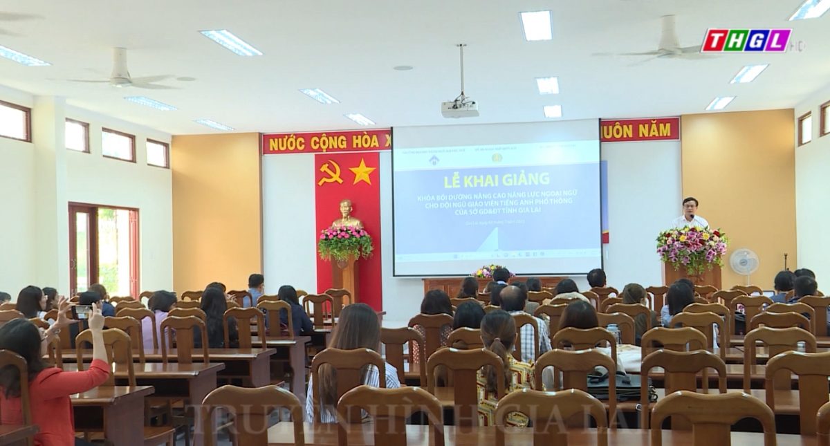 Lễ khai giảng khóa bồi dưỡng nâng cao năng lực ngoại ngữ cho đội ngũ giáo viên tiếng Anh phổ thông của Sở GD&ĐT