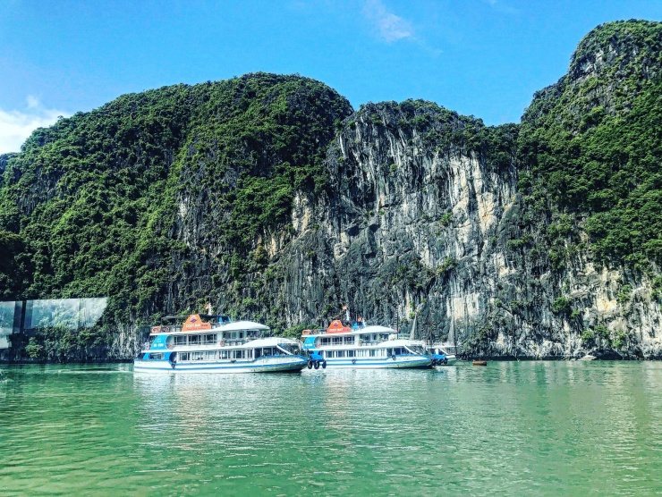 Đảo Ngọc Vừng – hòn đảo tuyệt đẹp giữa lòng Quảng Ninh mà ít ai biết đến